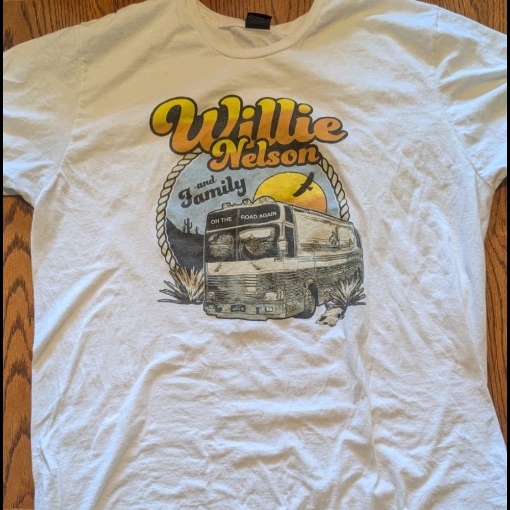 LWillie Nelson And Family Concert T-shirt Size XL